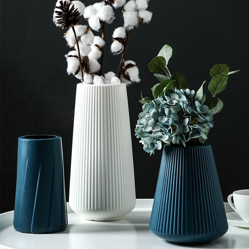 Modern Plastic Vase Decoration