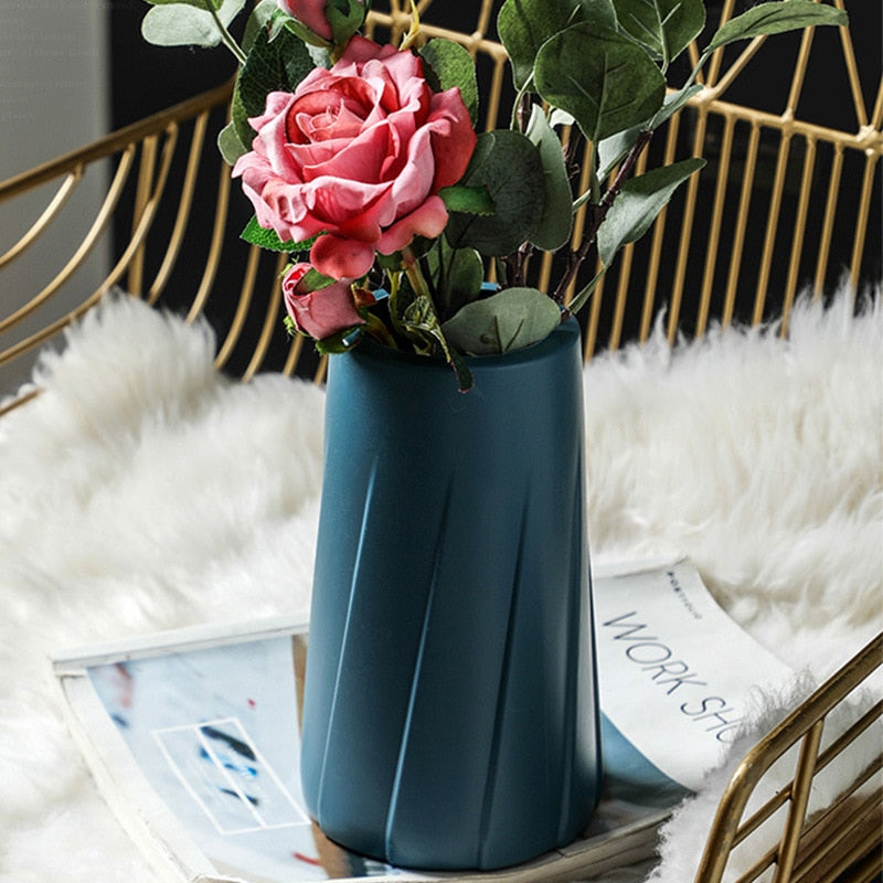 Modern Plastic Vase Decoration