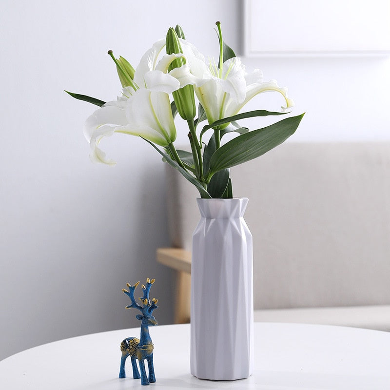 Sleek Plastic Flower Vase